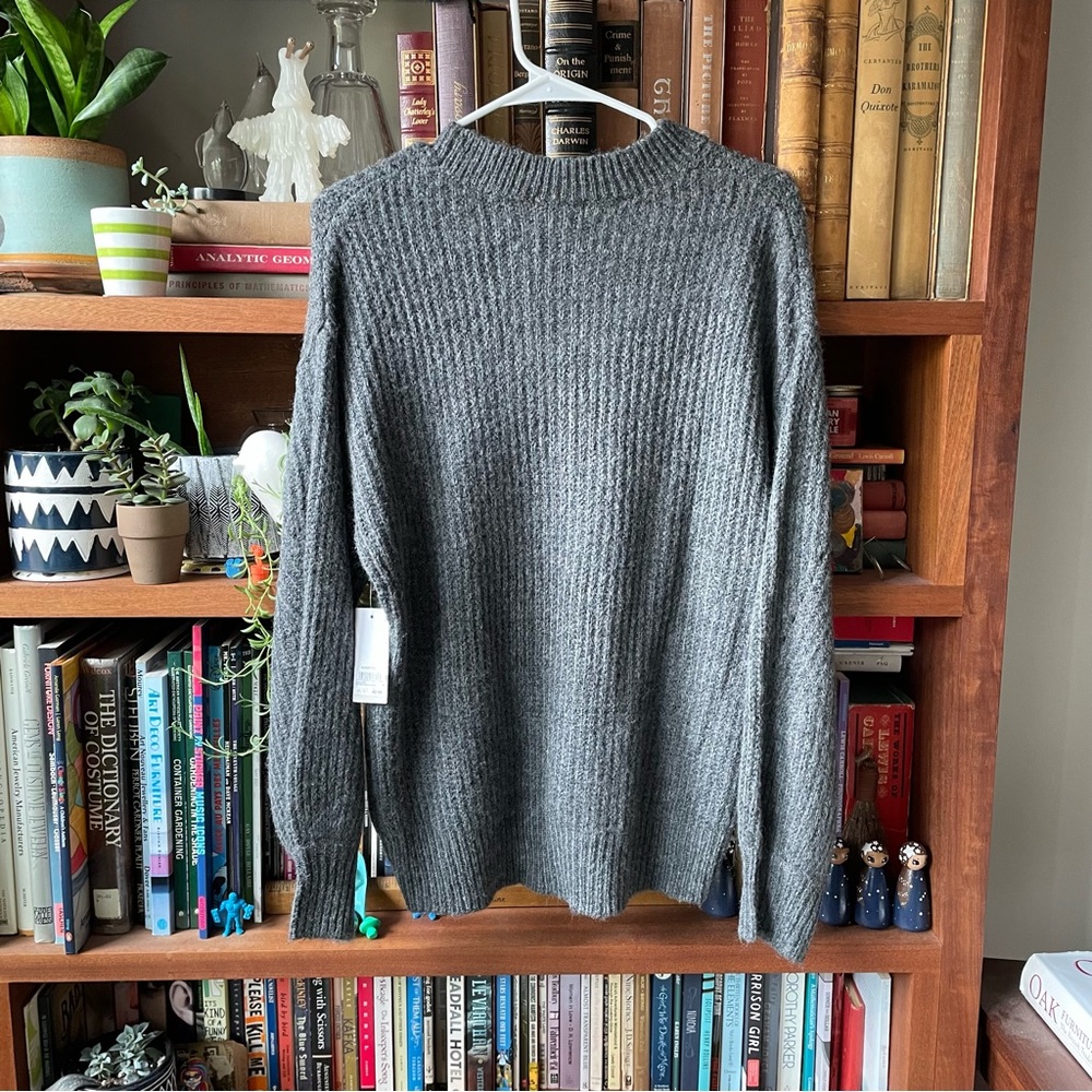 BP Women's Gray Ribbed Sweater - Picture 8 of 9